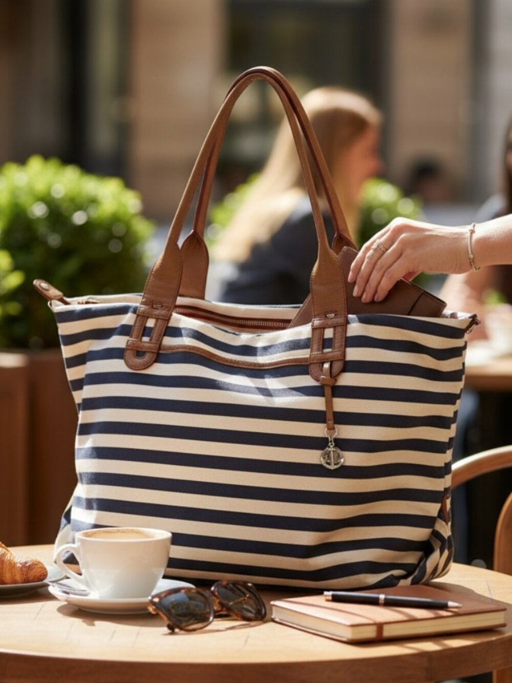 Stella & Dot How Does She Do It Navy Stripe Tote Bag #224P